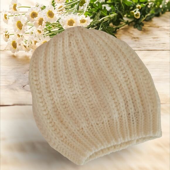 Maison Pholya Beanie Hat Women's OS Cream Wool Blend  Stretch Knit Italian Made - Picture 5 of 8